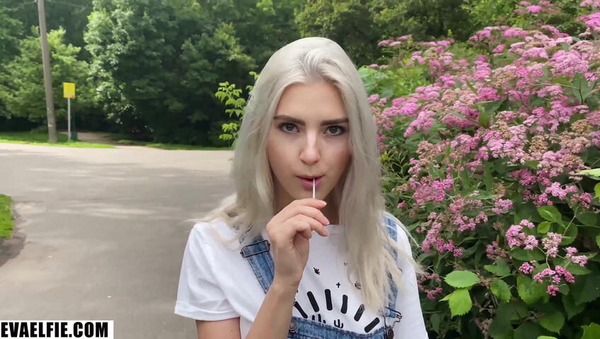 Eva Elfie - Outdoor Fuck