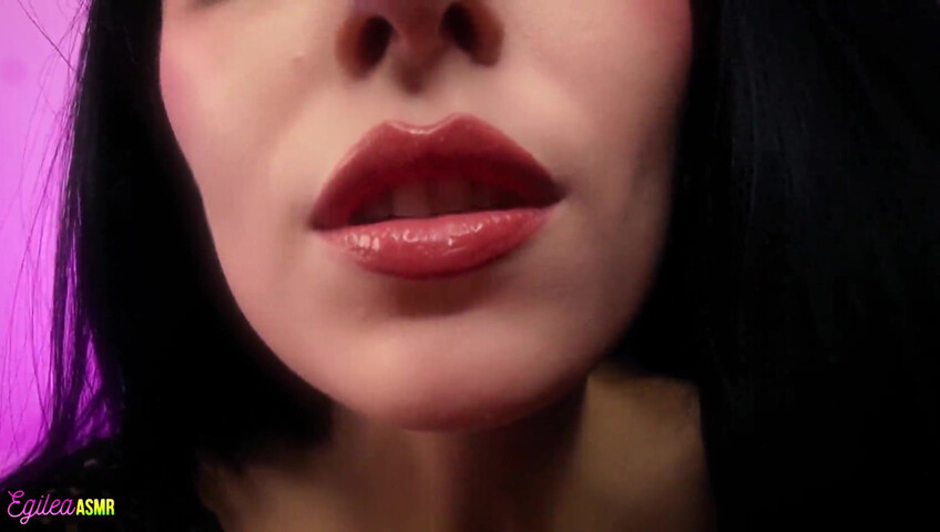 Egilea ASMR - On her lap seeing her big tits while she kisses u and touches ur face