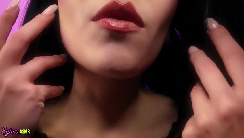 Egilea ASMR - On her lap seeing her big tits while she kisses u and touches ur face