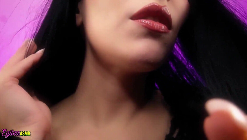 Egilea ASMR - On her lap seeing her big tits while she kisses u and touches ur face