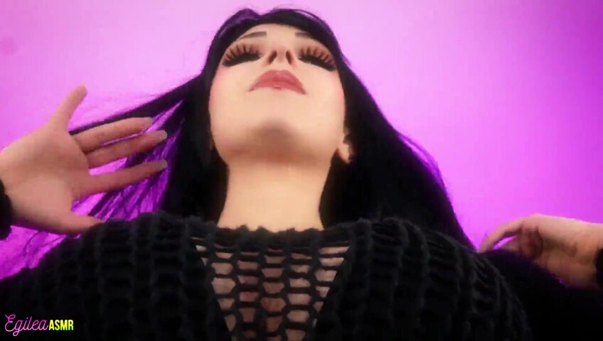 Egilea ASMR - On her lap seeing her big tits while she kisses u and touches ur face