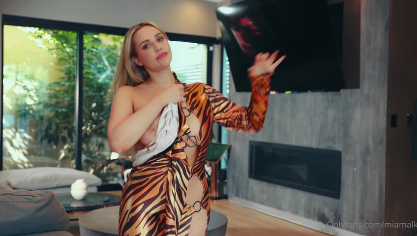 Mia Malkova - Halloween Sexy Try-on Haul