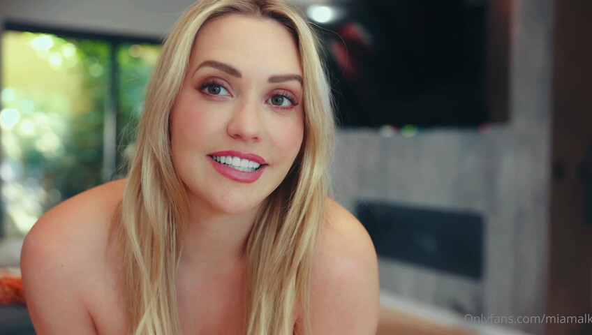 Mia Malkova - Halloween Sexy Try-on Haul
