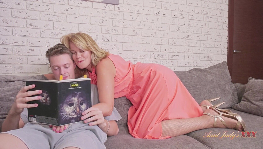 AuntJudysXXX - Diana - Diana Has The Perfect Distractions for Her Bookworm Stepson