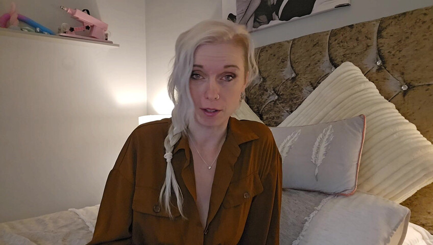 Lexi Snow - Aunt Sucks Your Cock As Payment