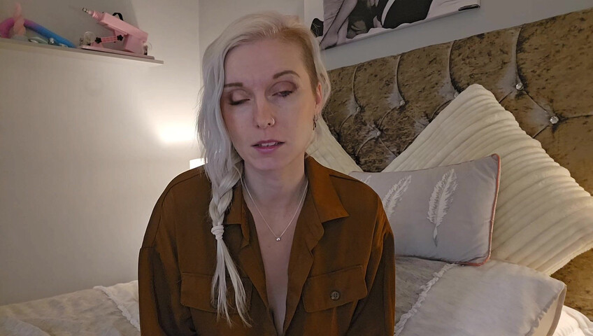 Lexi Snow - Aunt Sucks Your Cock As Payment