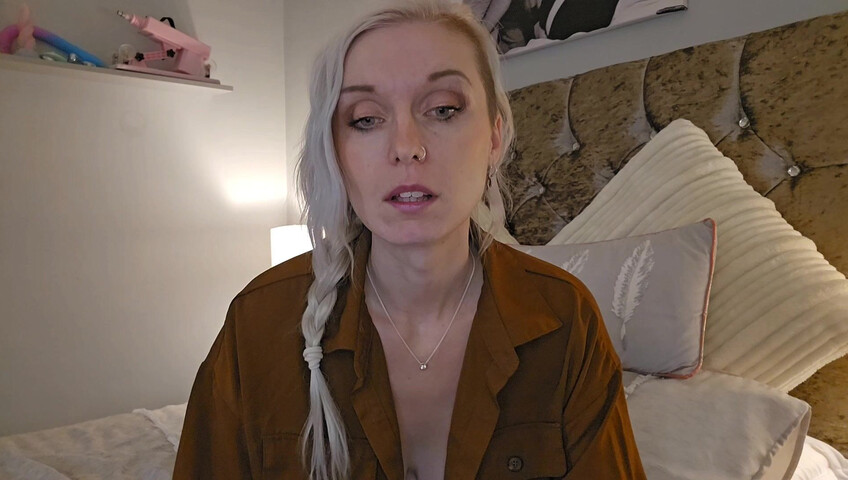 Lexi Snow - Aunt Sucks Your Cock As Payment