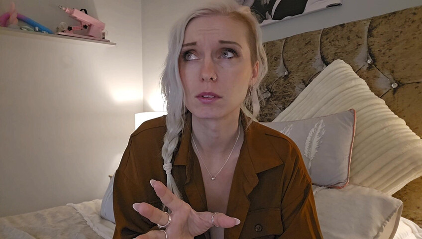 Lexi Snow - Aunt Sucks Your Cock As Payment