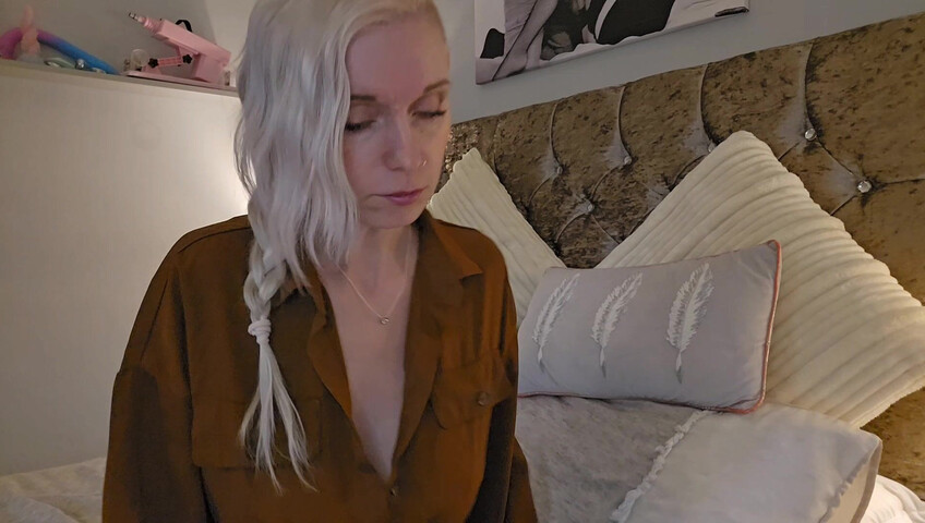 Lexi Snow - Aunt Sucks Your Cock As Payment
