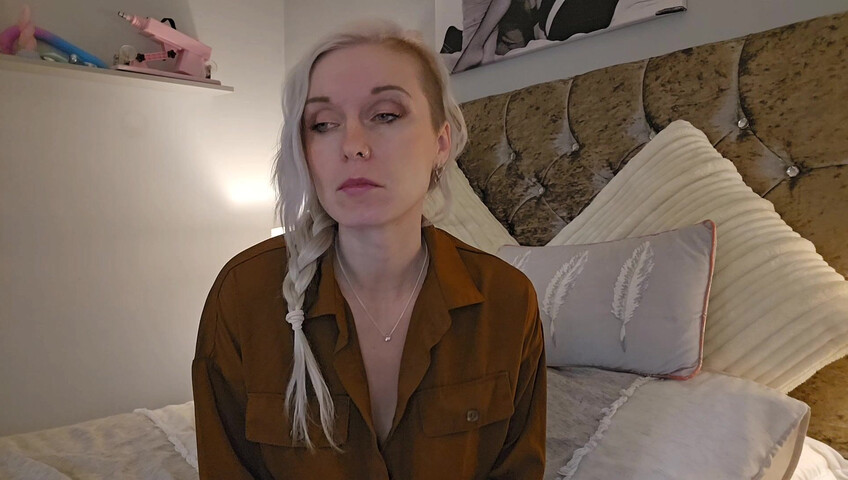 Lexi Snow - Aunt Sucks Your Cock As Payment