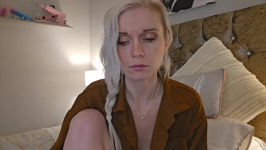 Lexi Snow - Aunt Sucks Your Cock As Payment