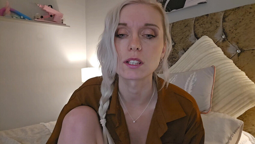 Lexi Snow - Aunt Sucks Your Cock As Payment