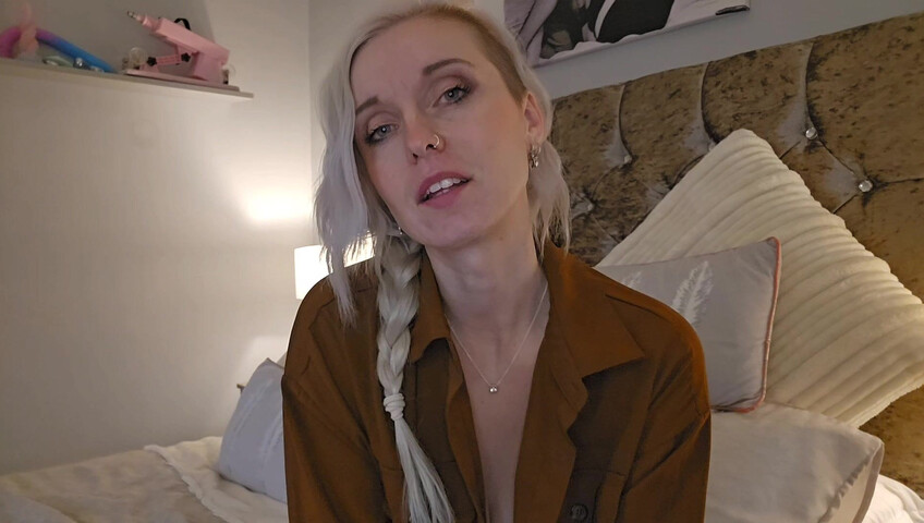 Lexi Snow - Aunt Sucks Your Cock As Payment