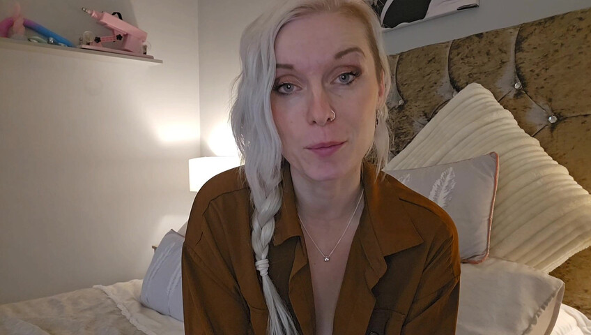 Lexi Snow - Aunt Sucks Your Cock As Payment