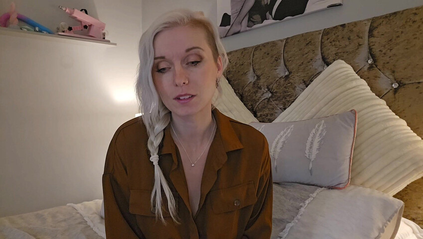 Lexi Snow - Aunt Sucks Your Cock As Payment