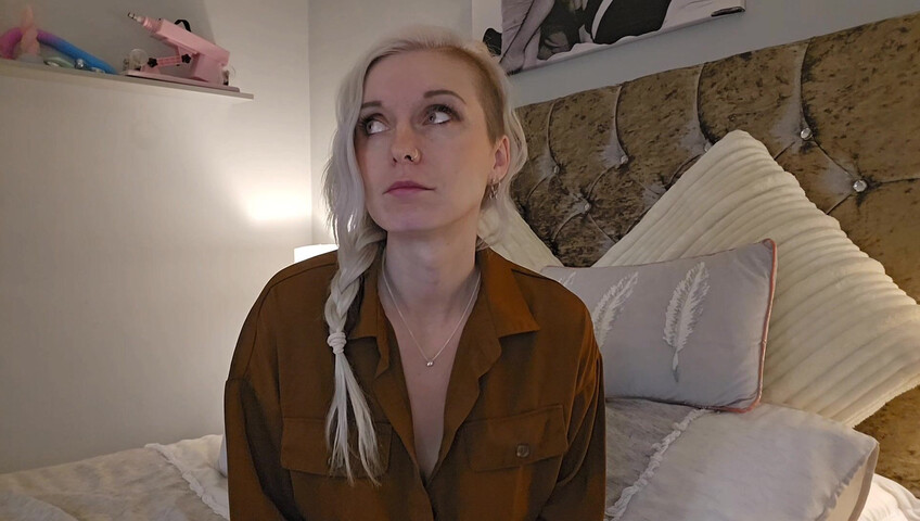 Lexi Snow - Aunt Sucks Your Cock As Payment