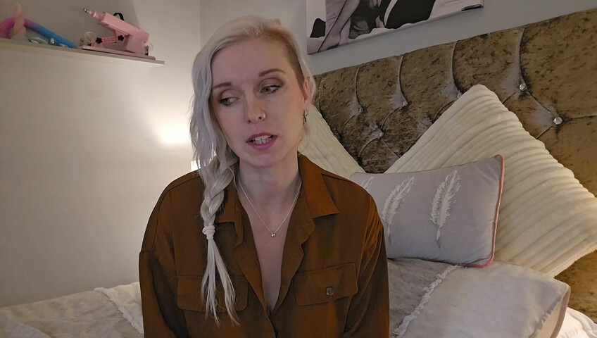 Lexi Snow - Aunt Sucks Your Cock As Payment