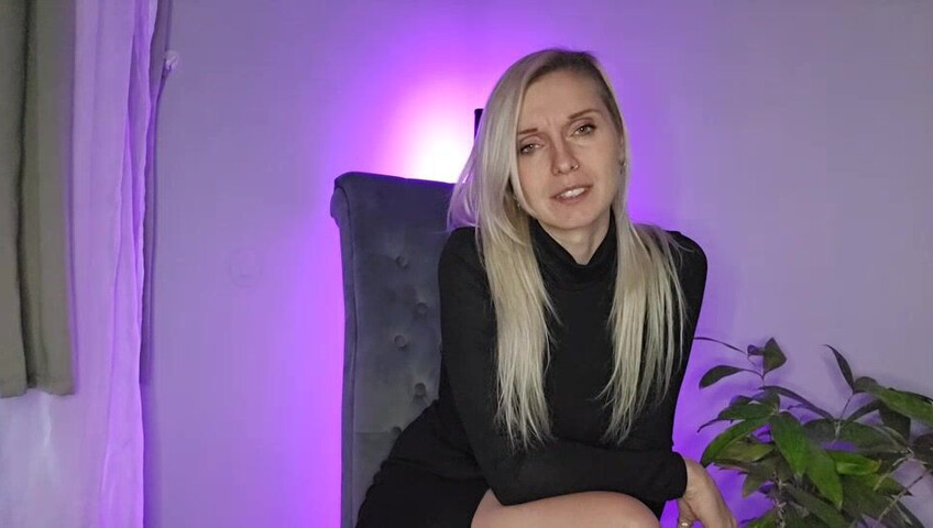 Lexi Snow - Step-Mommy Therapist Shrinks You