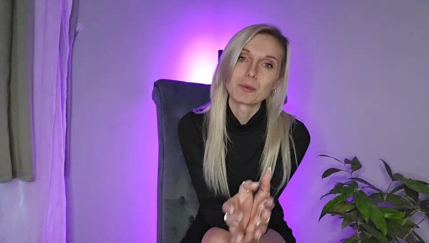 Lexi Snow - Step-Mommy Therapist Shrinks You