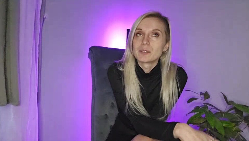 Lexi Snow - Step-Mommy Therapist Shrinks You