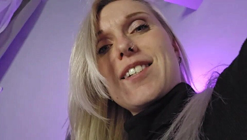 Lexi Snow - Step-Mommy Therapist Shrinks You
