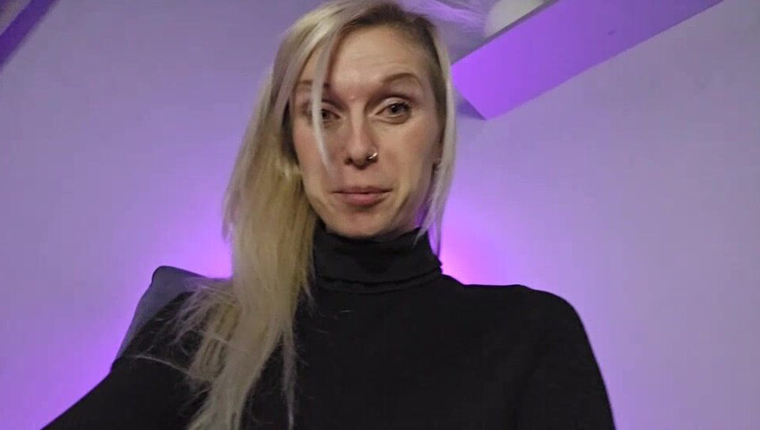 Lexi Snow - Step-Mommy Therapist Shrinks You