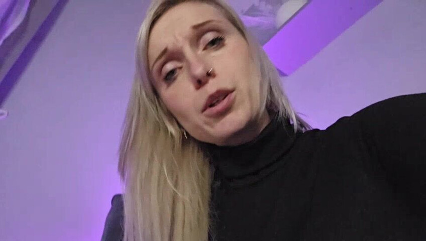 Lexi Snow - Step-Mommy Therapist Shrinks You