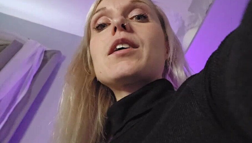 Lexi Snow - Step-Mommy Therapist Shrinks You