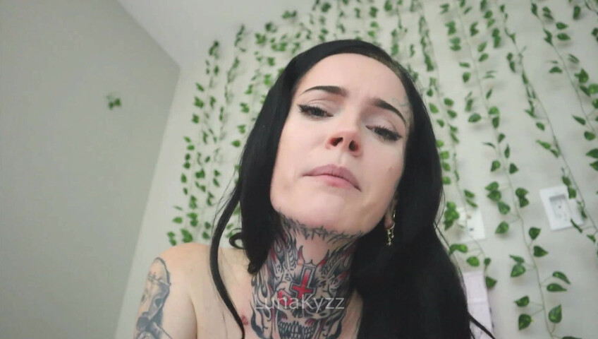 Luna Kyzz - step-Sons Cock is Bigger