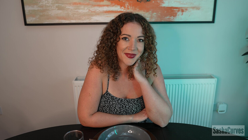 Sasha Curves - Moms Big Secret