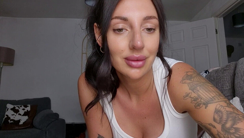 Tattooed Temptress - Accidental Dick Pic To Step-Mommy