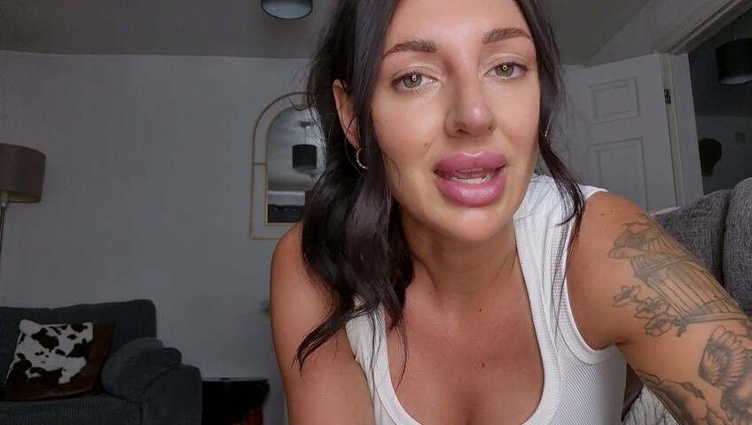 Tattooed Temptress - Accidental Dick Pic To Step-Mommy