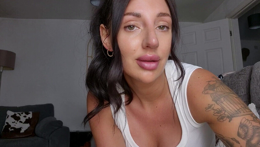 Tattooed Temptress - Accidental Dick Pic To Step-Mommy