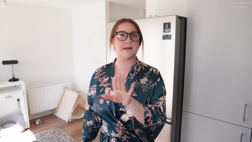 Yourgirlnextdoor1 – Stief-Tante weckt ödipale Liebe für Stiefmutter