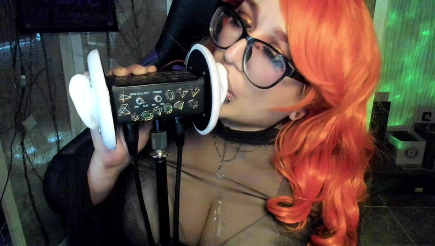 PekeASMR - Ear Licking