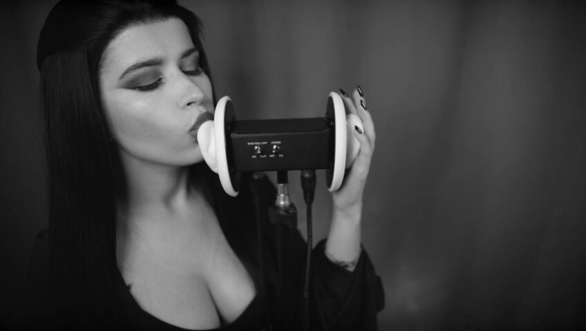 Lerka ASMRka - Halloween ASMR Morticia Addams | Ear licking