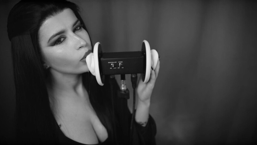 Lerka ASMRka - Halloween ASMR Morticia Addams | Ear licking