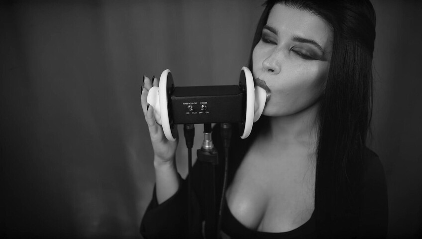 Lerka ASMRka - Halloween ASMR Morticia Addams | Ear licking