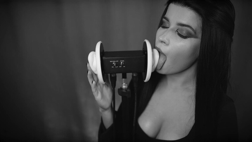 Lerka ASMRka - Halloween ASMR Morticia Addams | Ear licking