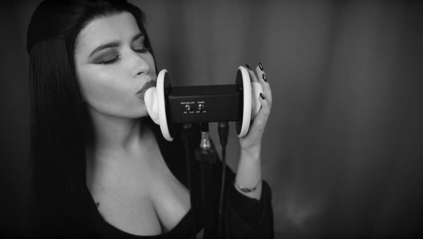 Lerka ASMRka - Halloween ASMR Morticia Addams | Ear licking