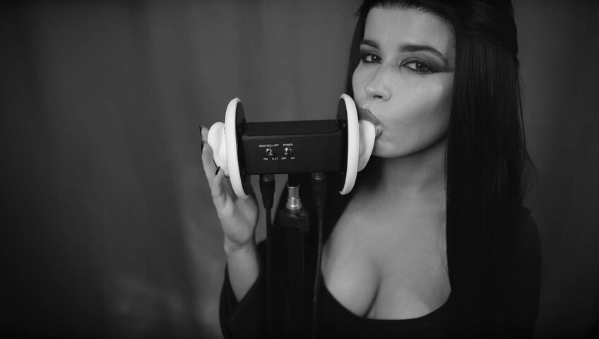 Lerka ASMRka - Halloween ASMR Morticia Addams | Ear licking