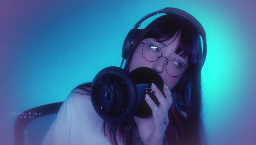 Skepticalpickle ASMR - 25 de noviembre de 2025 - Chupeteo agresivo de orejas (nivel dorado)