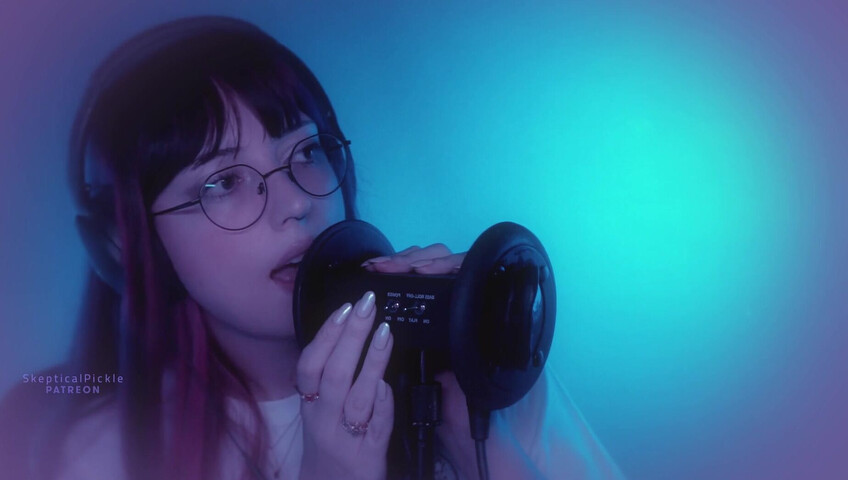 Skepticalpickle ASMR - 25 de noviembre de 2025 - Chupeteo agresivo de orejas (nivel dorado)
