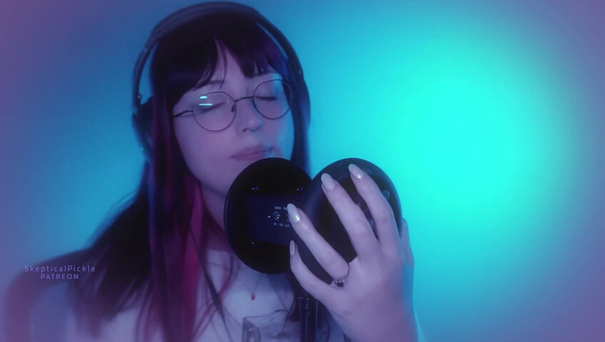 Skepticalpickle ASMR - 25 de noviembre de 2025 - Chupeteo agresivo de orejas (nivel dorado)