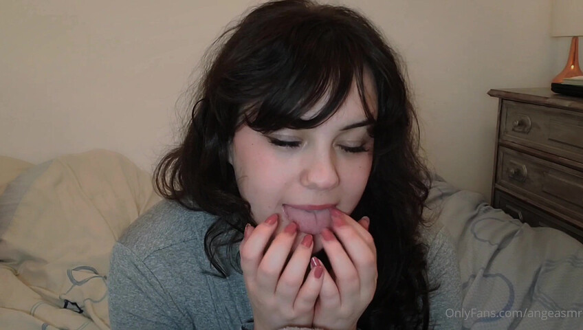 AngeASMR - 15 January 2026 - ASMR Teasing You with Them