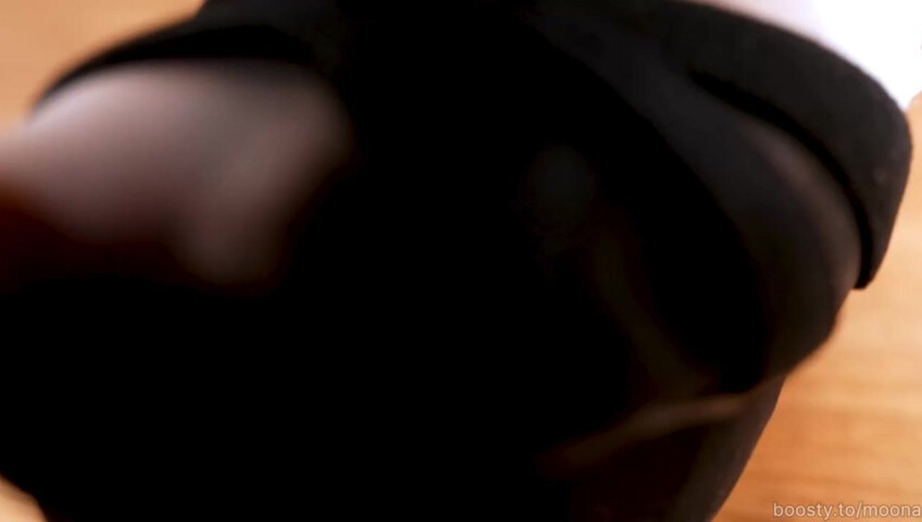 Moona ASMR - 4 mei 2026 - Ik heb altijd al geweten wat mijn stiefbroer wilde... zijn stiefzus