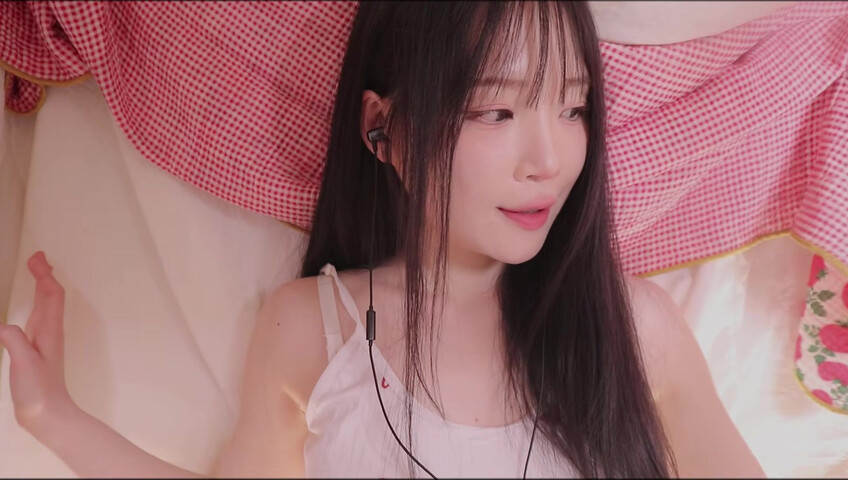 [ASMR]nara_나라 - 7 May 2026 - Come Under the Blanket | Soft Whispering​