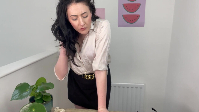 Irish Skylar - You Cant Resist Fucking Your Irish Mom