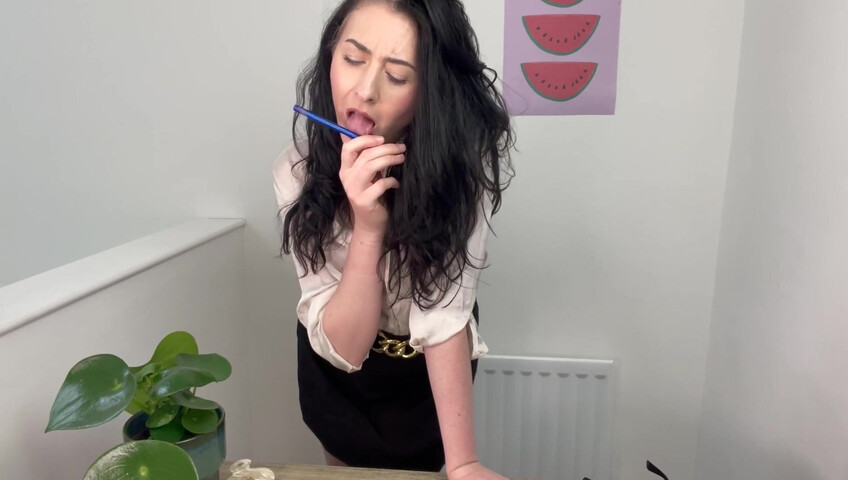 Irish Skylar - You Cant Resist Fucking Your Irish Mom