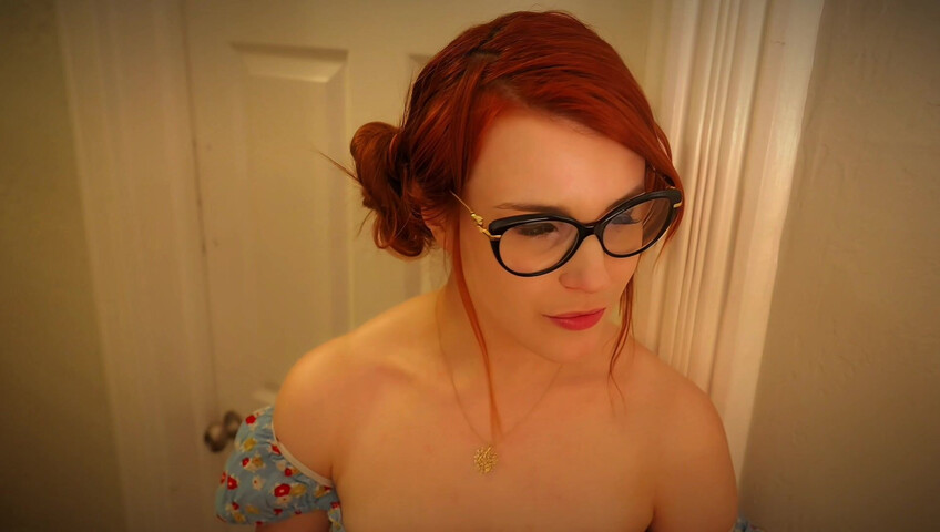 Olive Wood - Sis Needs You to Help Mommy